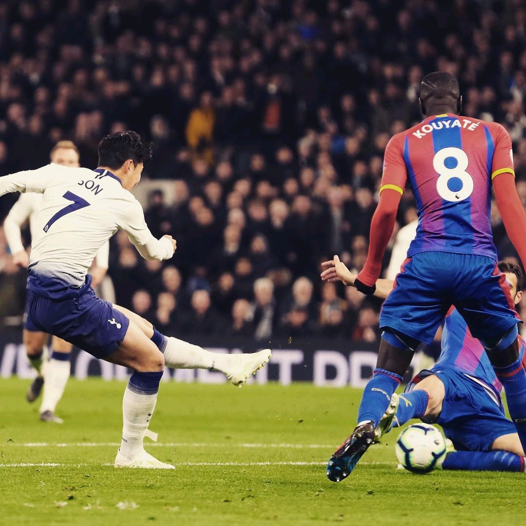 路和中场创 路和中场创